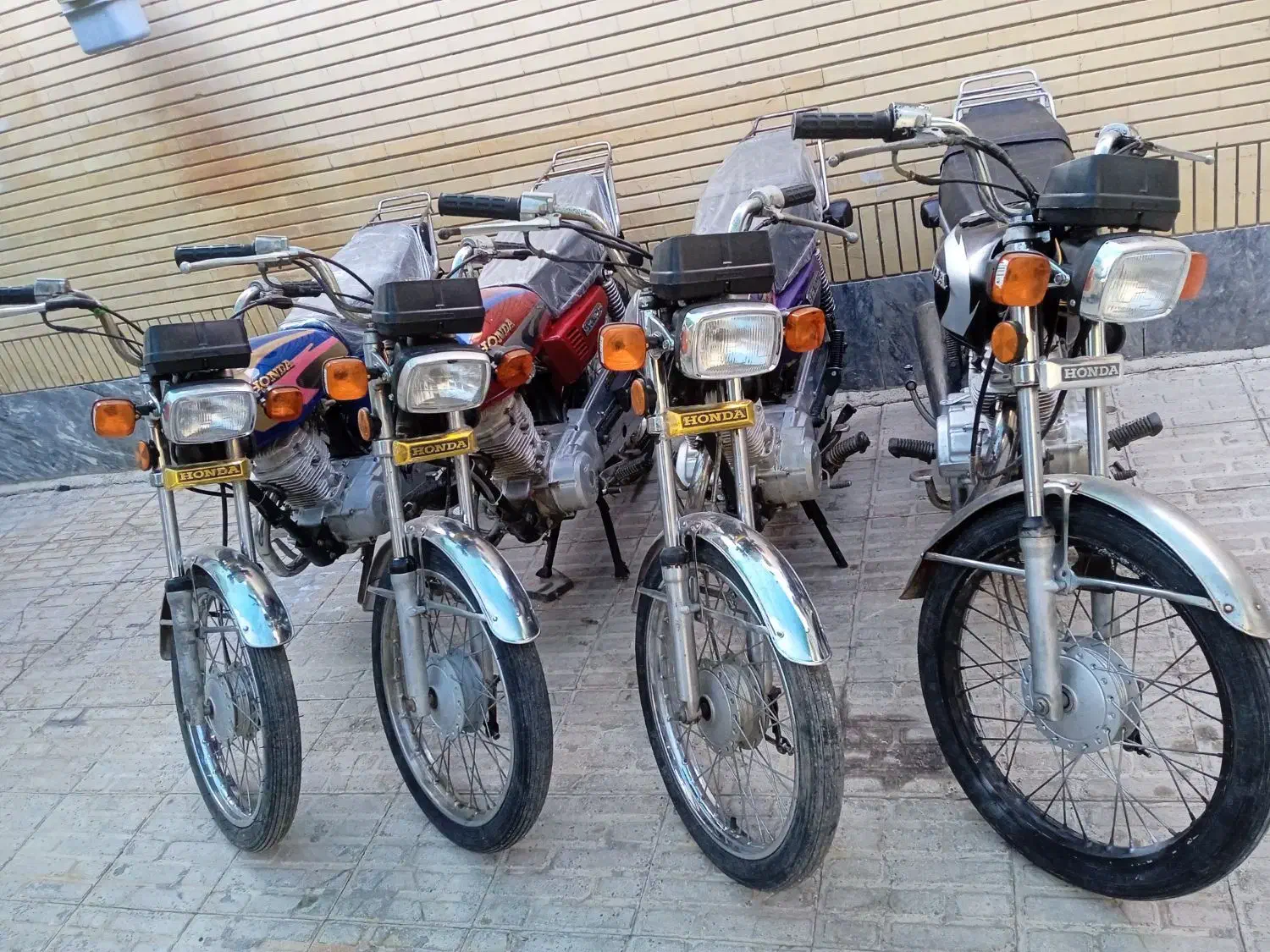 موتور سیکت مزای ده ای مصرف ها همه چی نو شده|موتورسیکلت|مرودشت, ژیان|دیوار