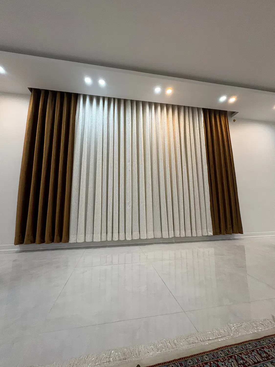 انواع پرده های آماده|پرده، رانر، رومیزی|اهواز, ۳۰ متری|دیوار