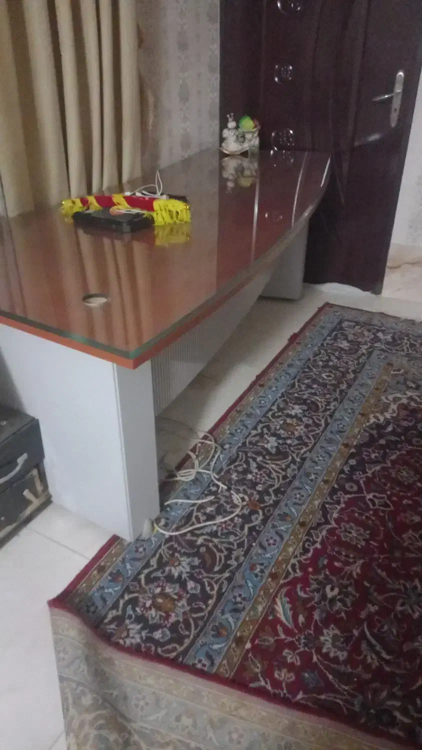 میز اداری|مبلمان اداری|فولادشهر, B1|دیوار