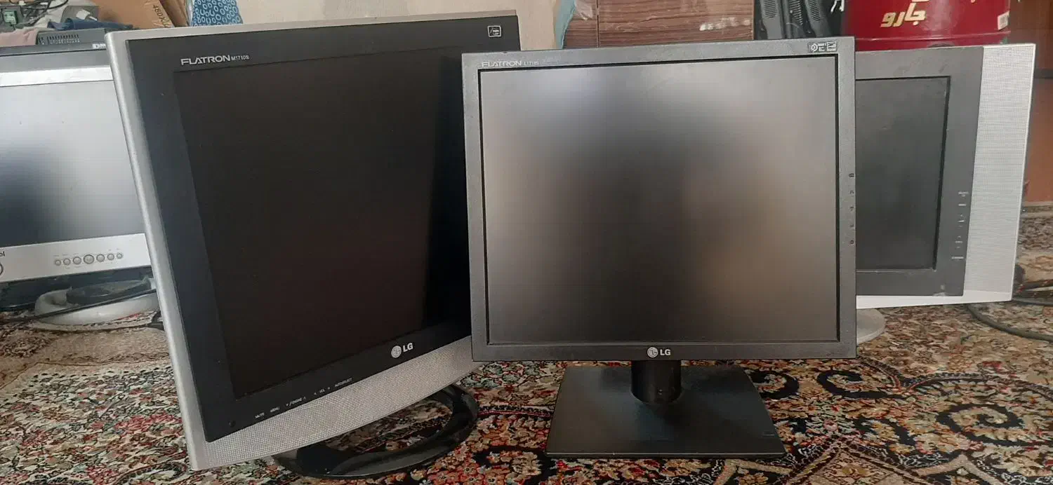 مانیتور 15و 17|قطعات و لوازم جانبی رایانه|مشهد, مصطفی خمینی|دیوار