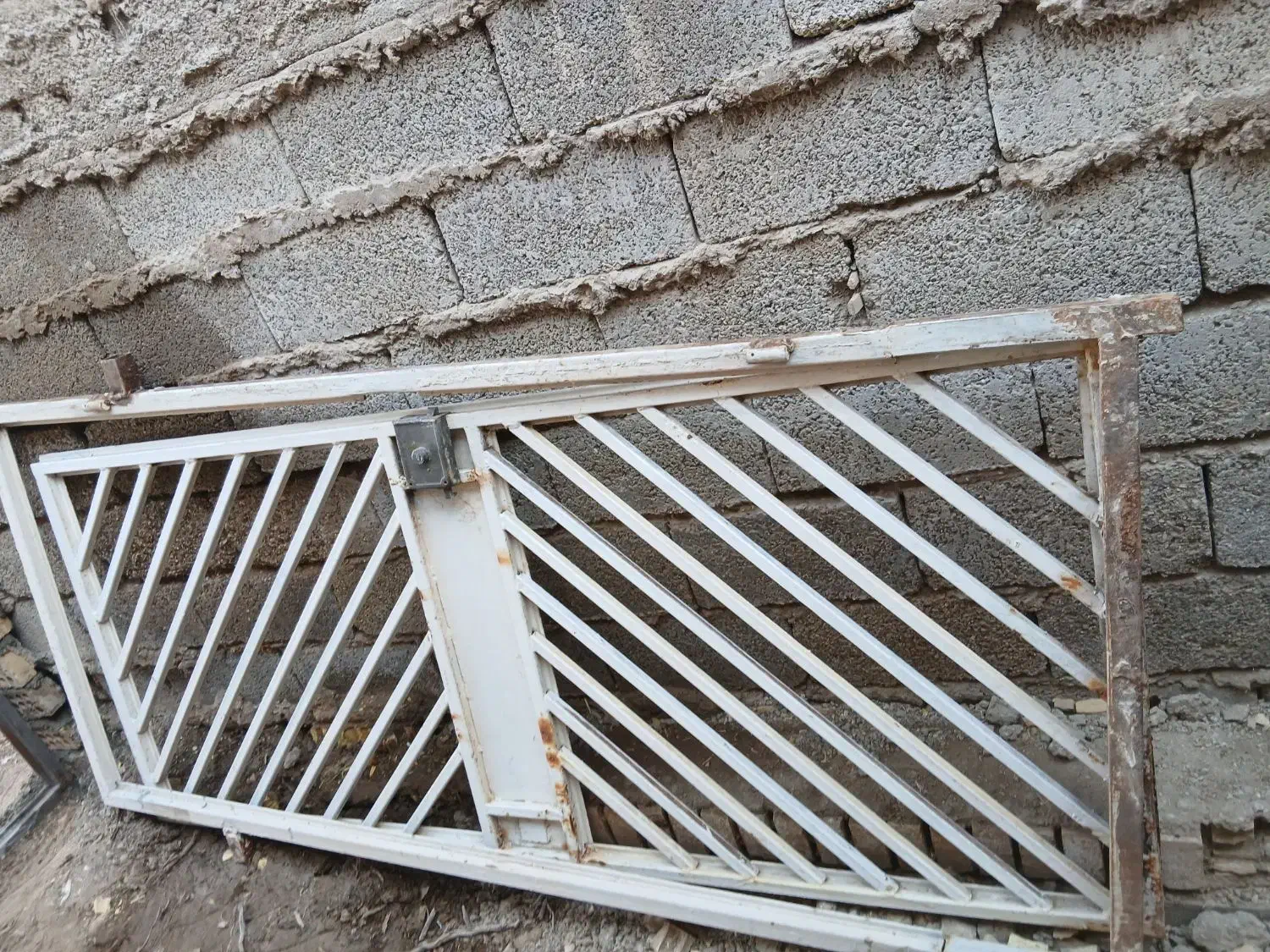 درب حیاط|ابزارآلات|خرمشهر, |دیوار