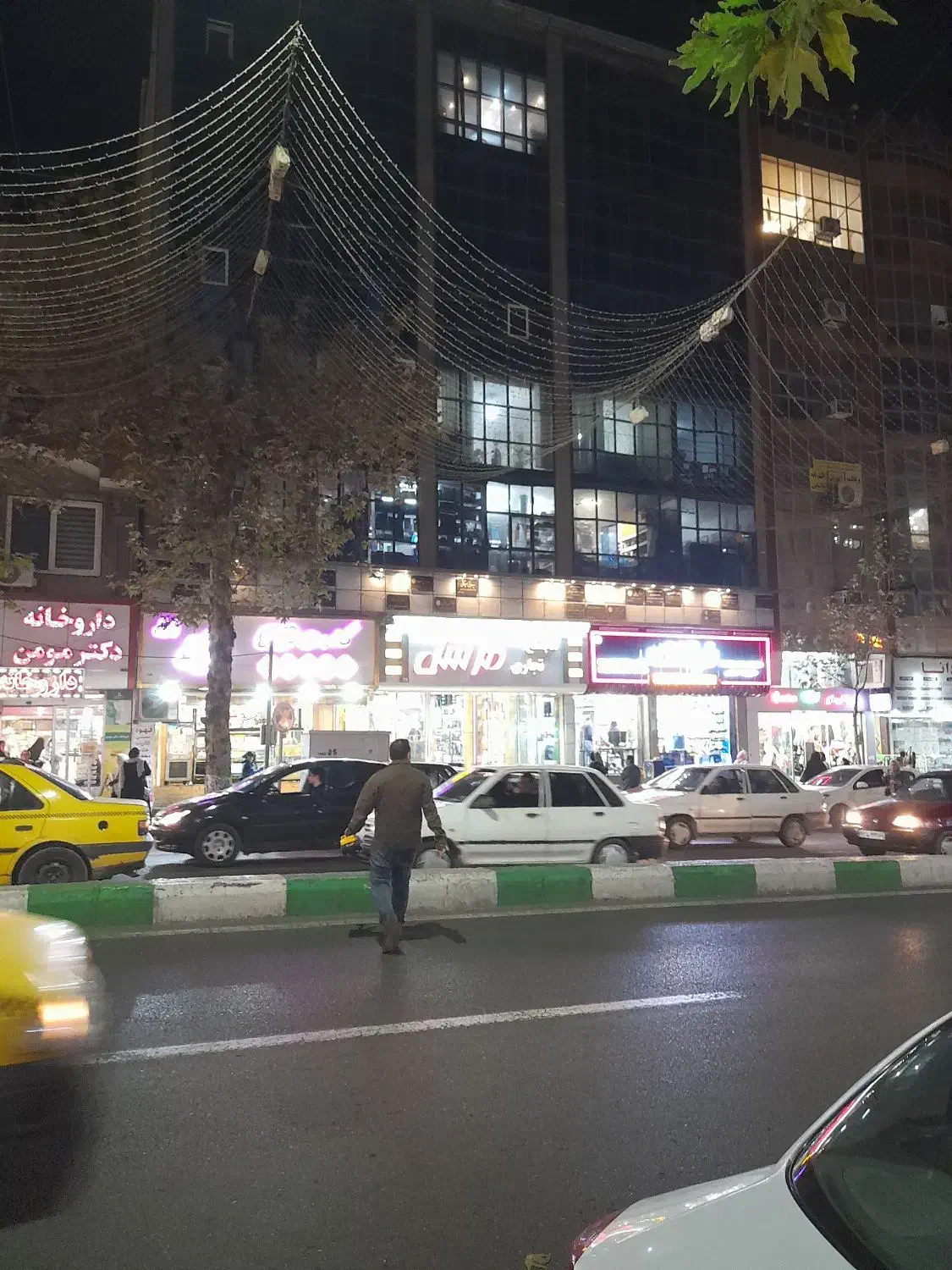 مغازه فروشی در پاساژ مرسل گرگان *فوری*|فروش مغازه و غرفه|گرگان, |دیوار