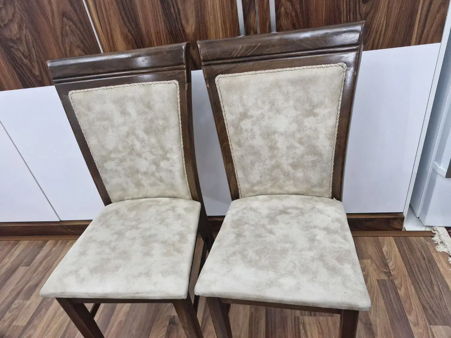 صندلی چوبی 6 عدد و صندلی فلزی 4 عدد|صندلی و نیمکت|تبریز, |دیوار