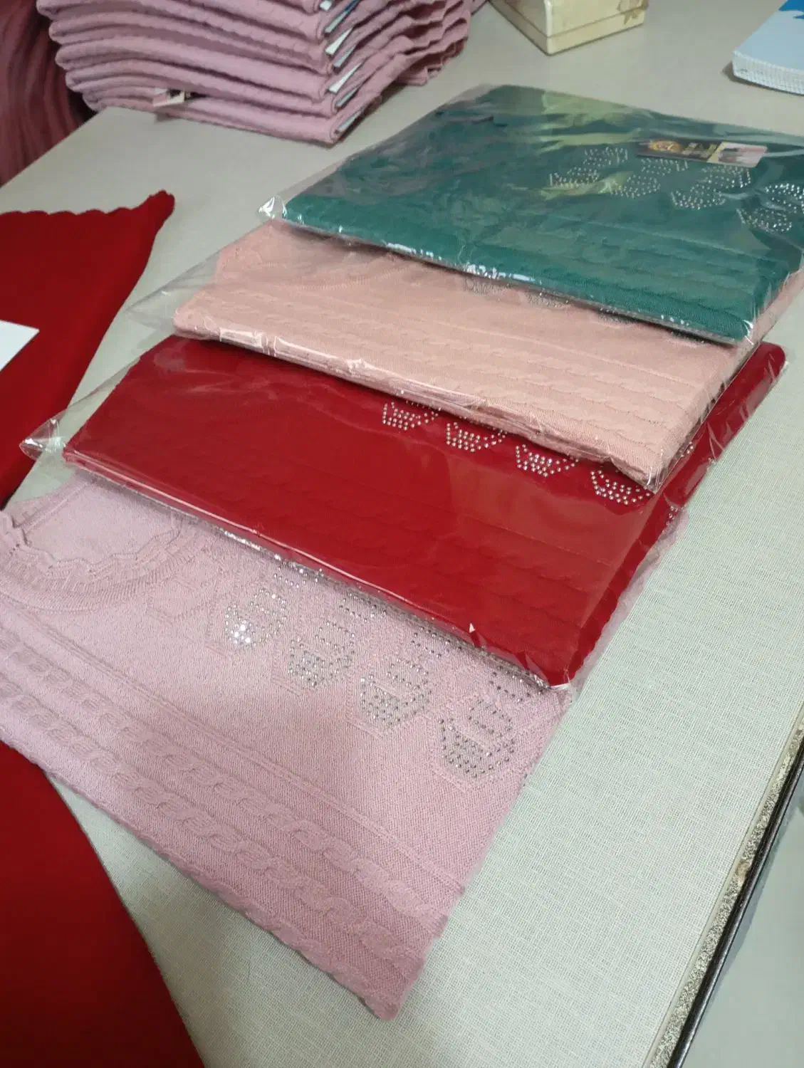 بلوز زنانه و مردانه بدونه پورز|لباس|مهاباد (آذربایجان غربی), |دیوار