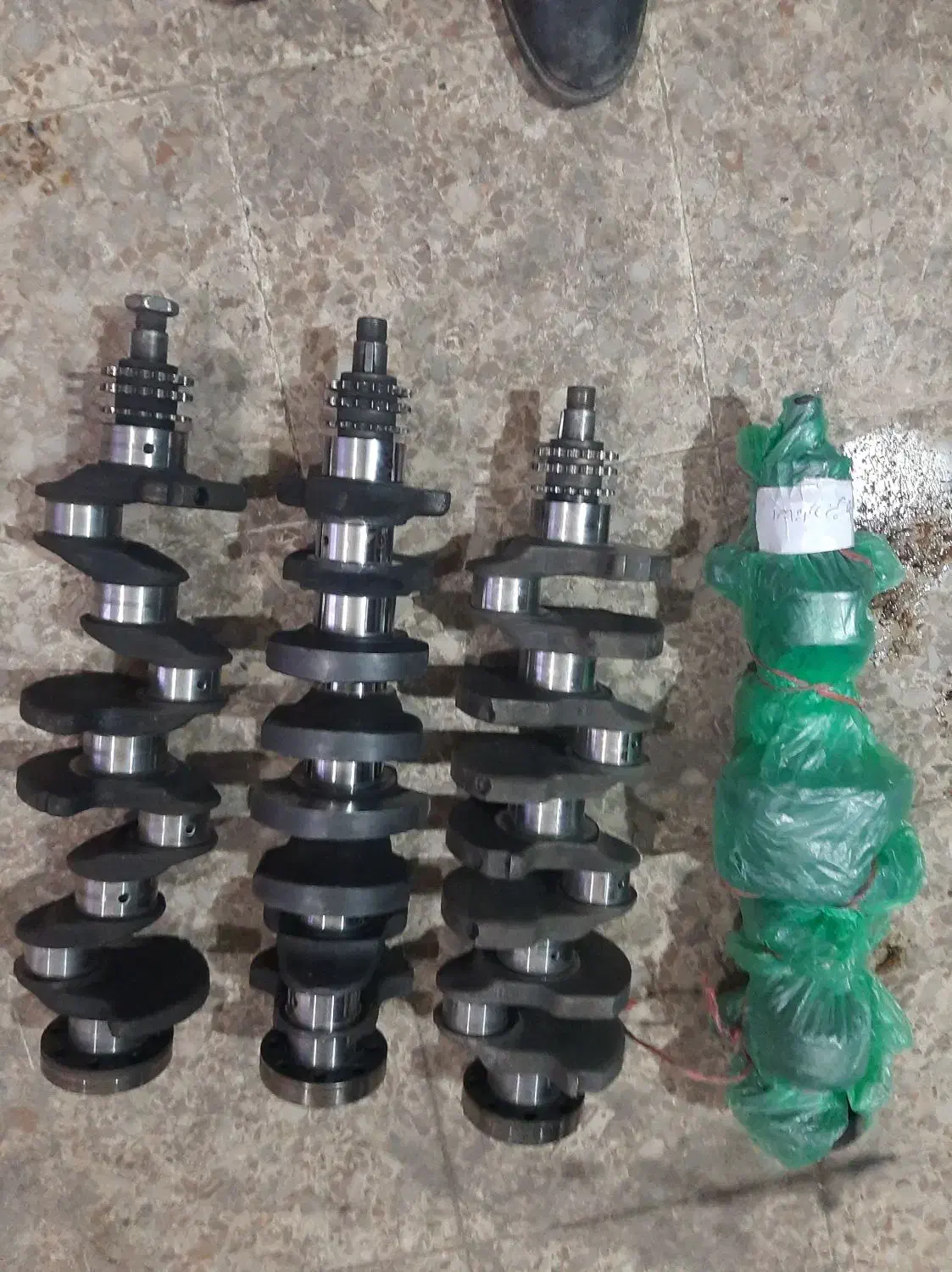 فروش قطعات بی ام و|قطعات یدکی و لوازم جانبی|باغستان, |دیوار