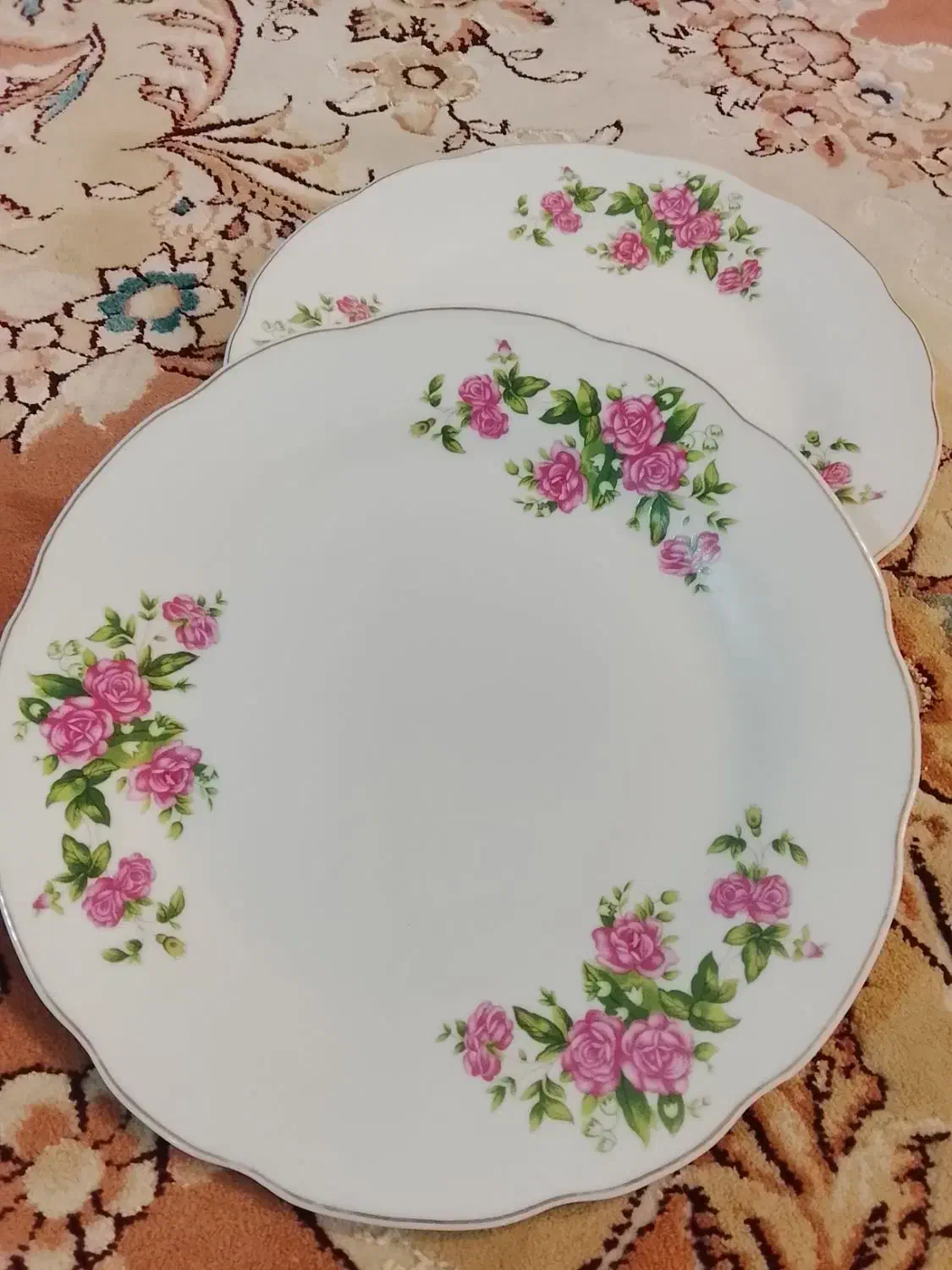 چینی گل سرخی برنج خوری|ظروف سرو و پذیرایی|اصفهان, صدف|دیوار