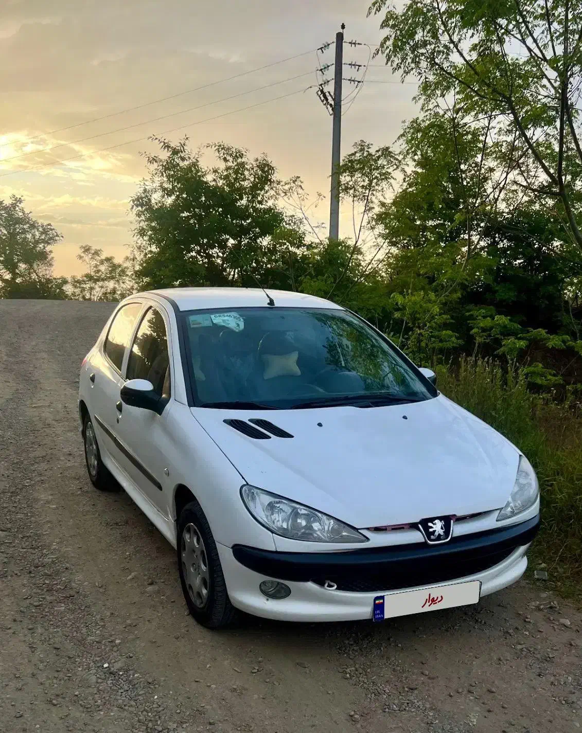 206tu5|خودرو سواری و وانت|لاهیجان, قیام|دیوار