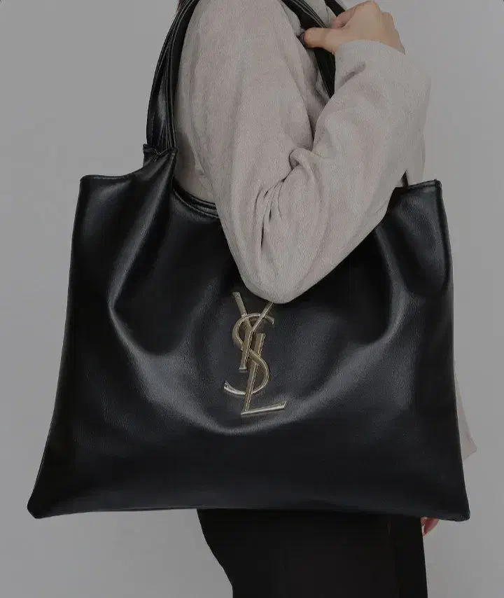 دوشی و زنانه|کیف، کفش، کمربند|مشهد, رده|دیوار