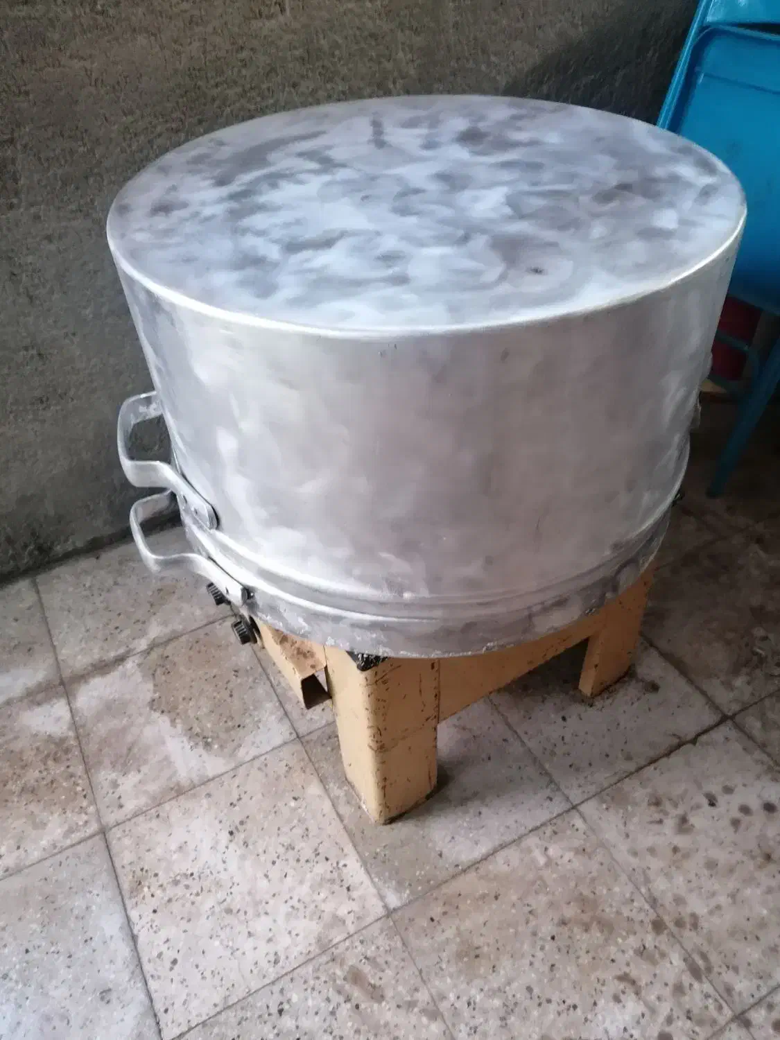 دیگ روحی بزرگ|ظروف پختوپز|مبارکه, |دیوار