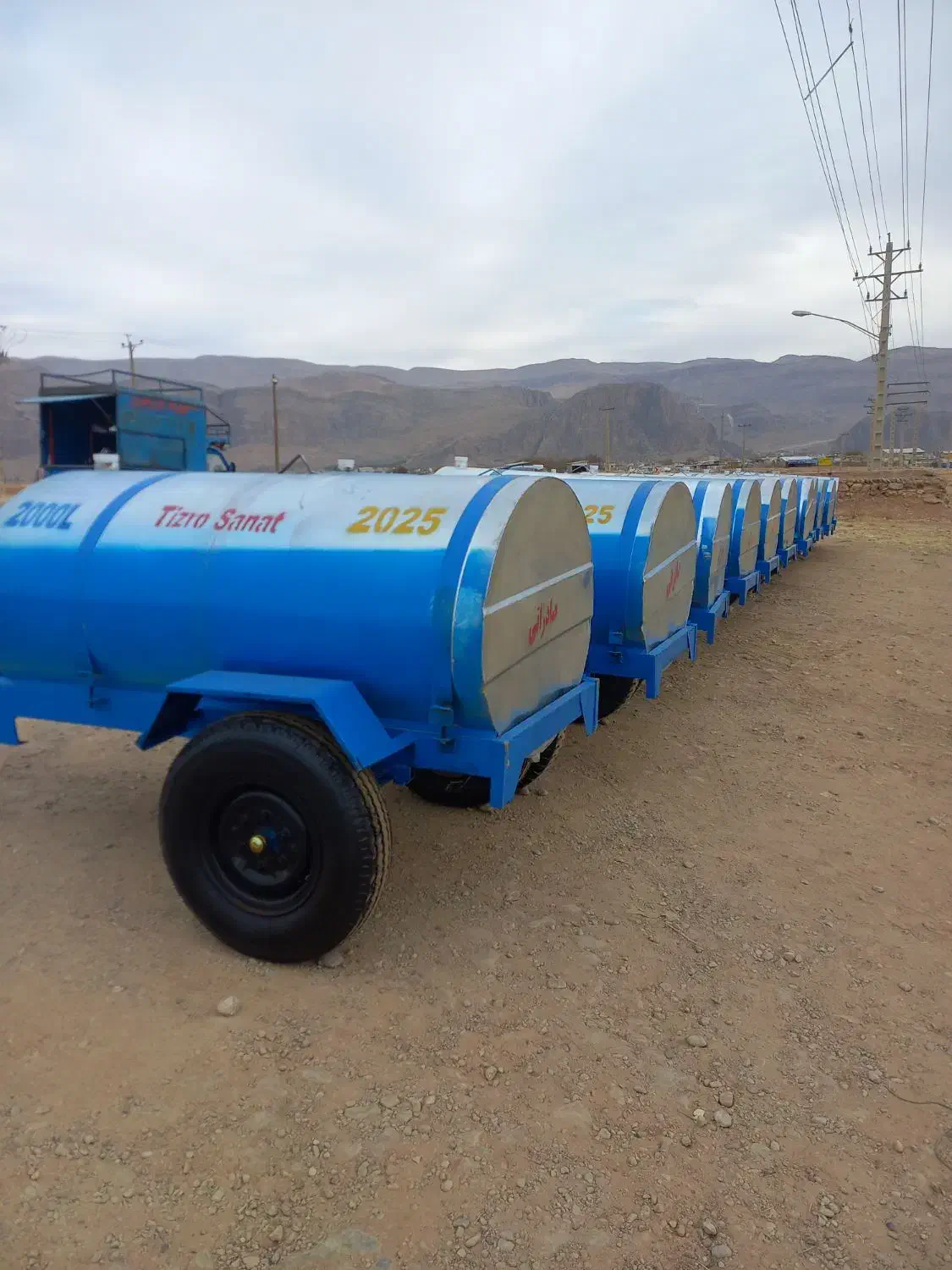 تانکر اب ۲۰۰۰ گالوارنیزه|مصالح و تجهیزات ساختمان|یاسوج, |دیوار