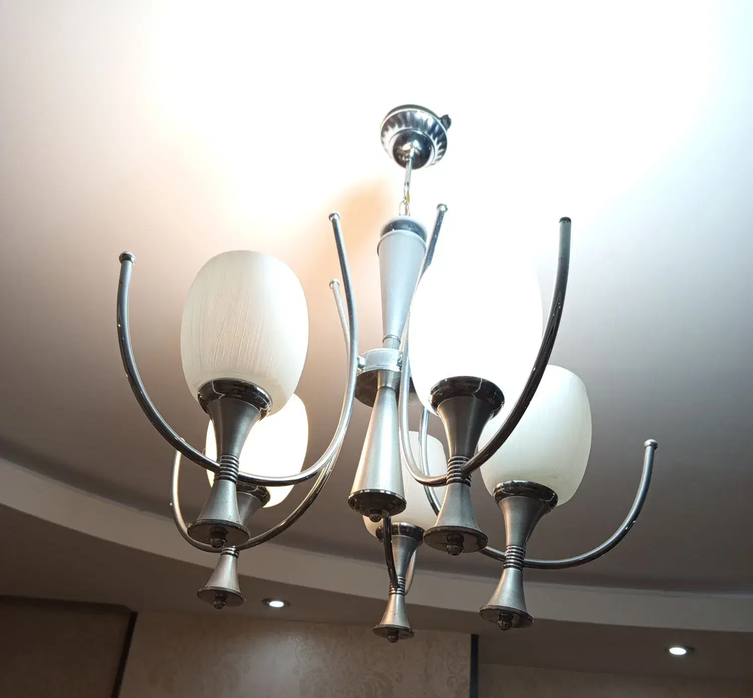 لوستر استیل|لوستر و چراغ آویز|صدرا-فارس, فاز ۱|دیوار