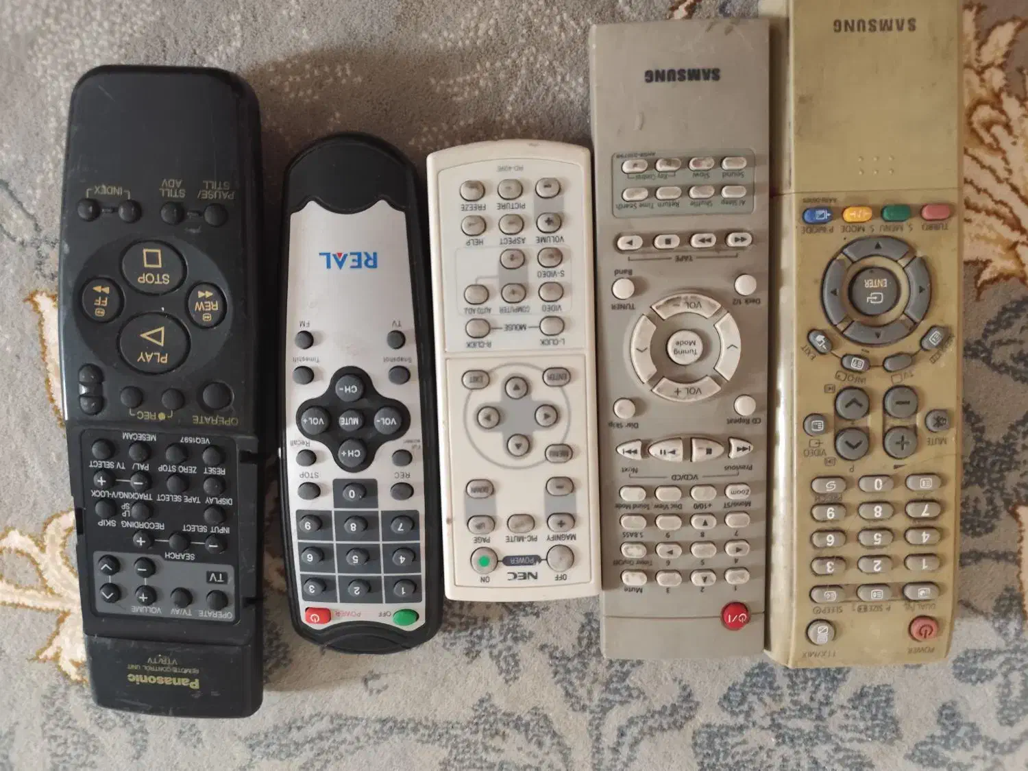 کنترل تلویزیون و ...|پخشکننده DVD و ویدیو|فردیس, شهرک وحدت|دیوار