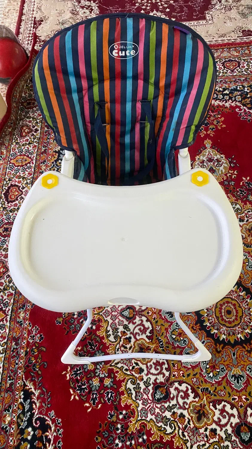 صندلی غذای کودک|تخت و صندلی بچه|رشت, هلال احمر|دیوار