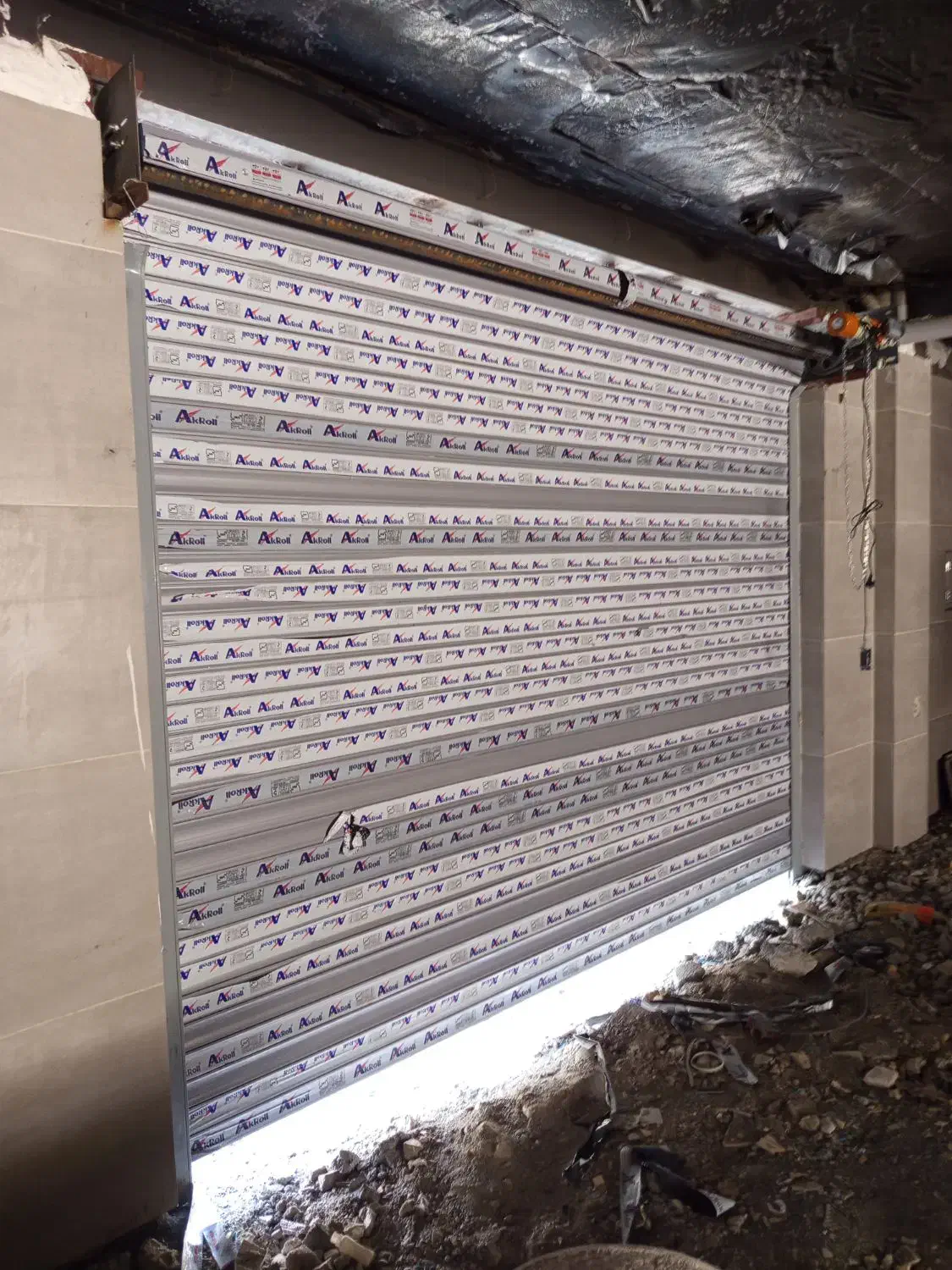 خدمات و نصب درب کرکره برقی|خدمات پیشه و مهارت|بیرجند, |دیوار