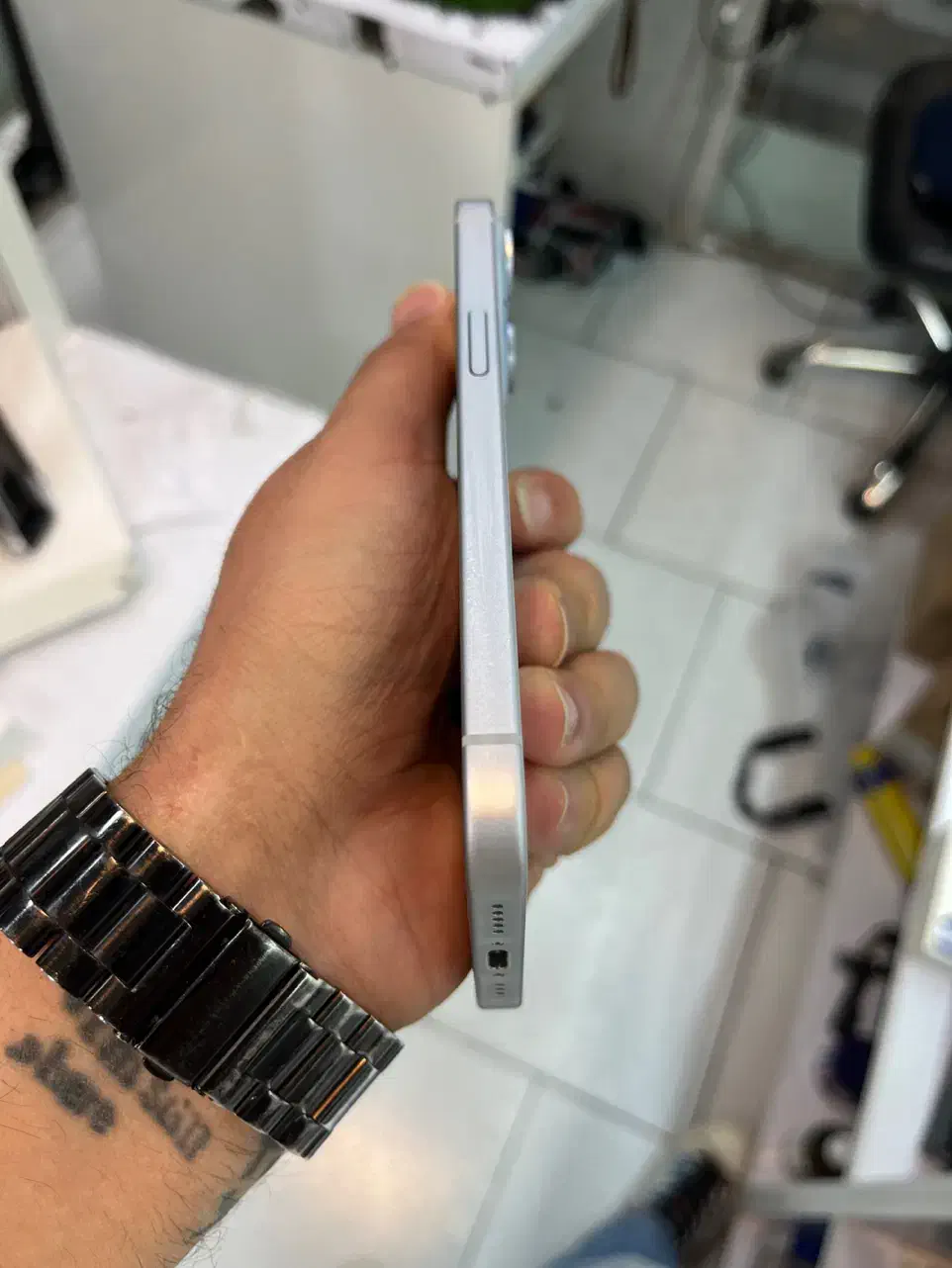 iPhone 15 128GB پارت CHA در حد نو|موبایل|کرج, گوهردشت|دیوار