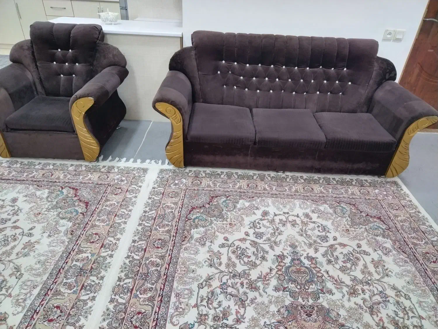 مبل هفت نفره و جلو مبلی|مبلمان خانگی و میز عسلی|کیاشهر, |دیوار