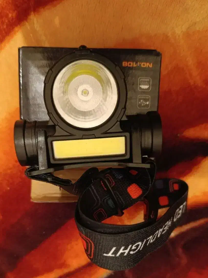 پاوربانک ده هزار درحد نو با کارتن و سایل جانبی|لوازم جانبی موبایل و تبلت|دورود, |دیوار