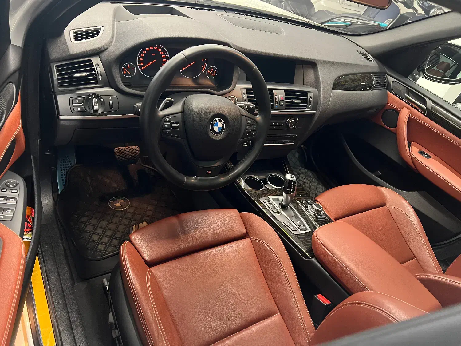 ایکس 3 ابوظبی|خودرو سواری و وانت|اصفهان, مسجد مصلی|دیوار