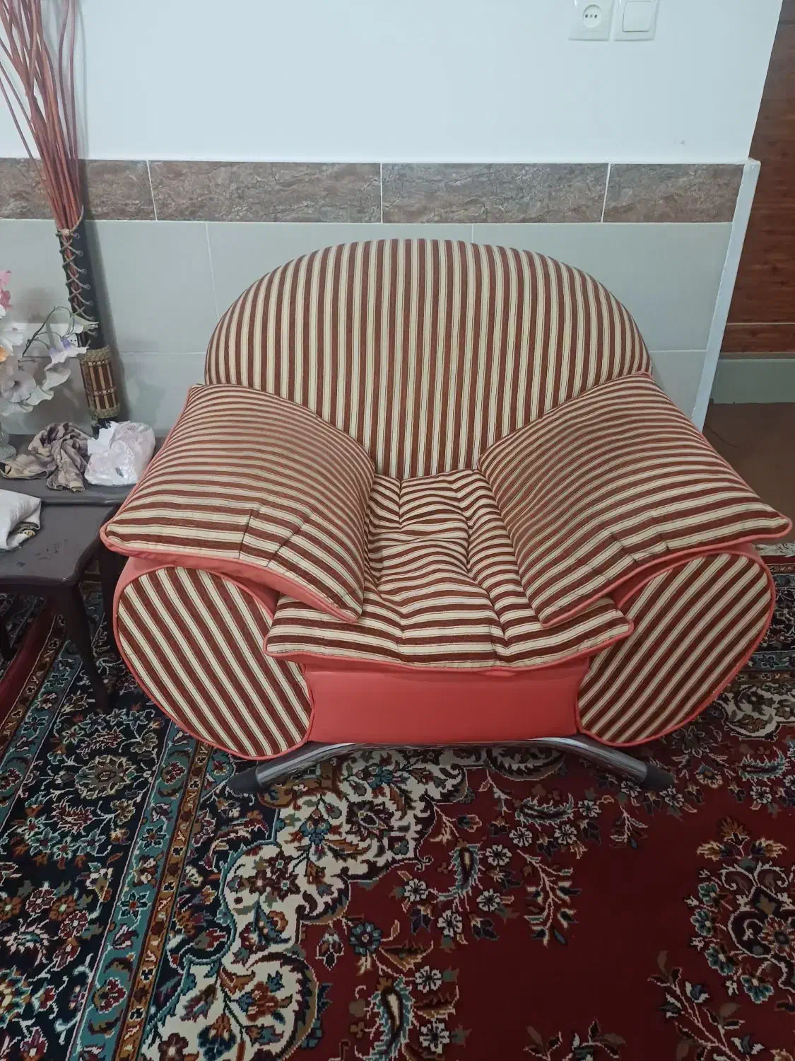 مبل ۷ نفره|مبلمان خانگی و میز عسلی|ساوه, |دیوار