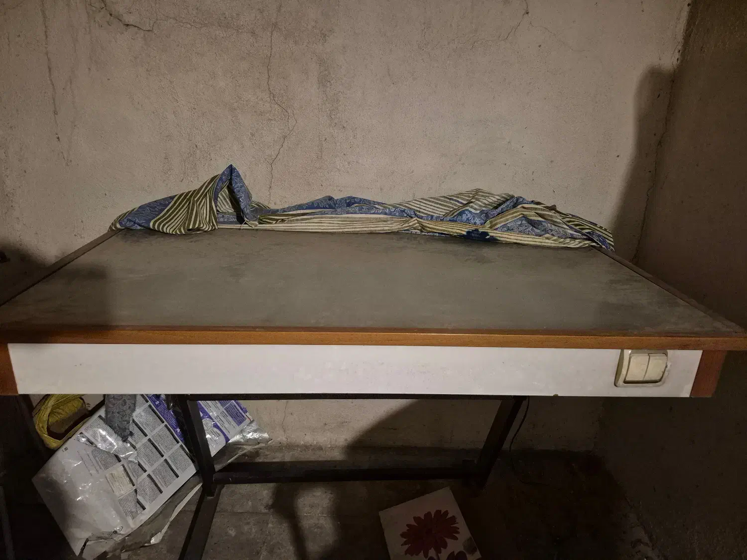 میز نقشه کشی چراغ دار فروشی|میز تحریر و کامپیوتر|تهران, کرمان|دیوار