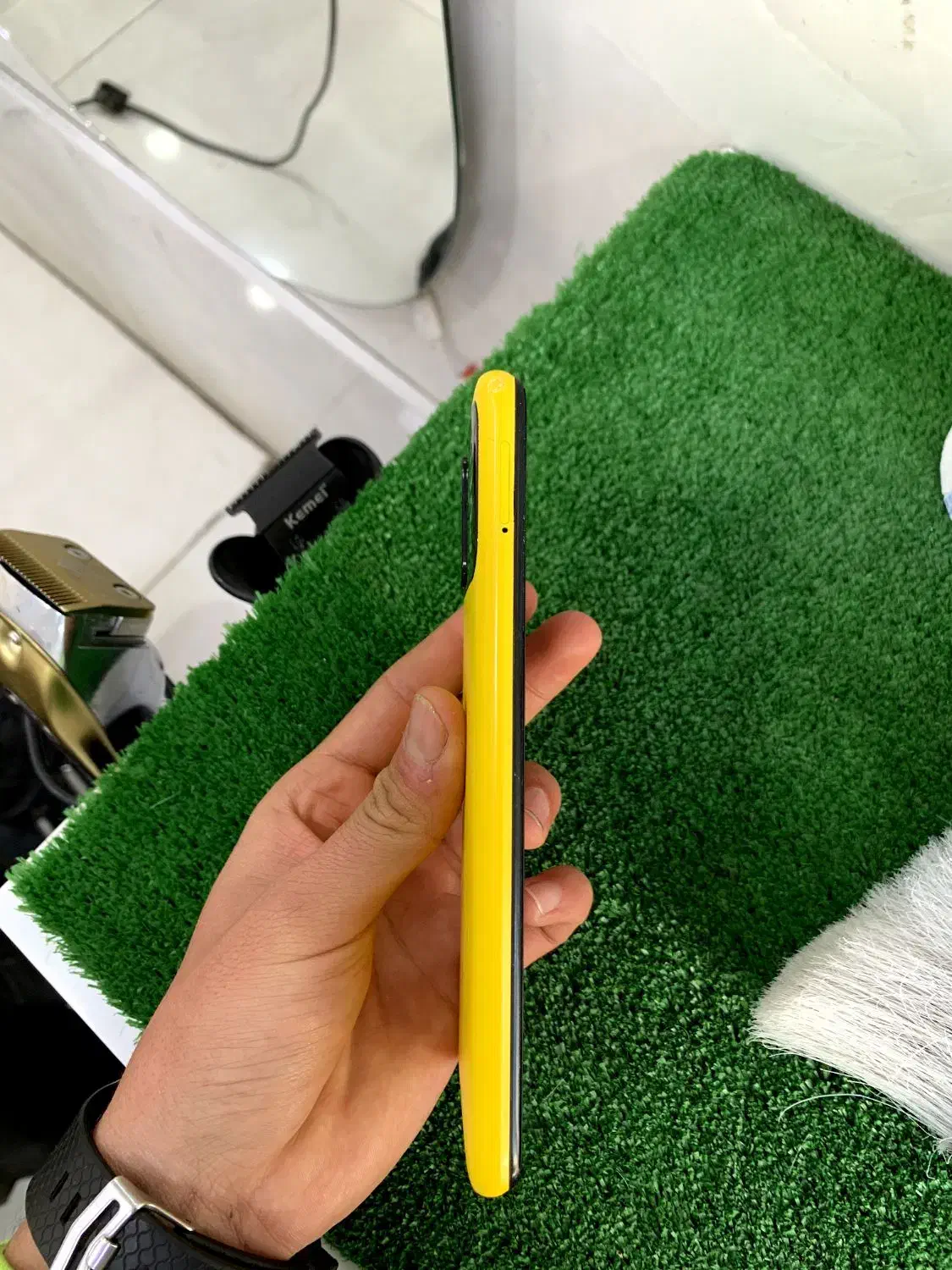 گوشی|موبایل|قروه, |دیوار