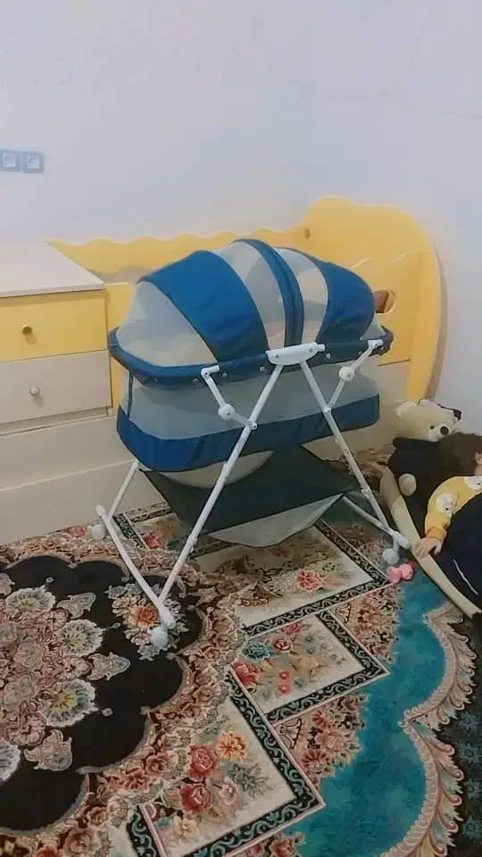 گهواره نوزاد|اسباب و اثاث بچه|یاسوج, |دیوار