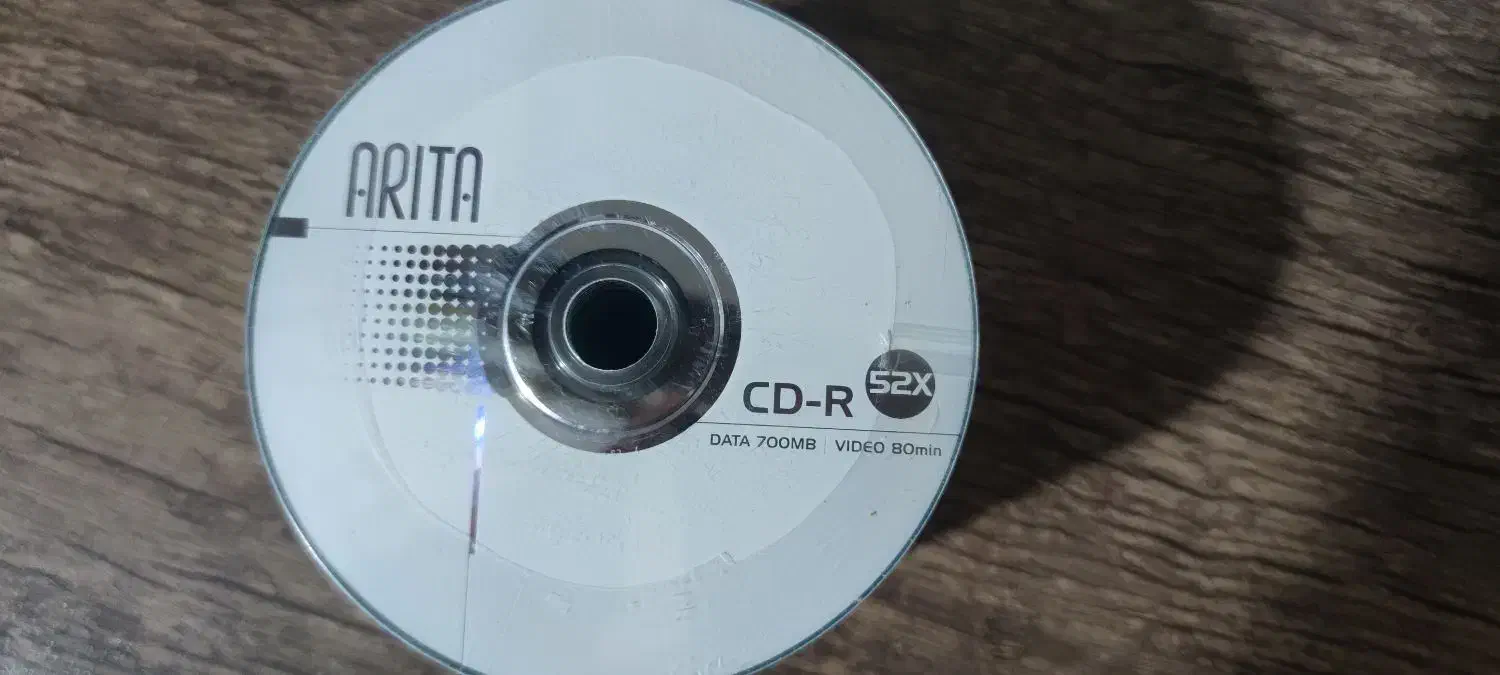 سی دی خام اریتا|قطعات و لوازم جانبی رایانه|اصفهان, کارلادان|دیوار