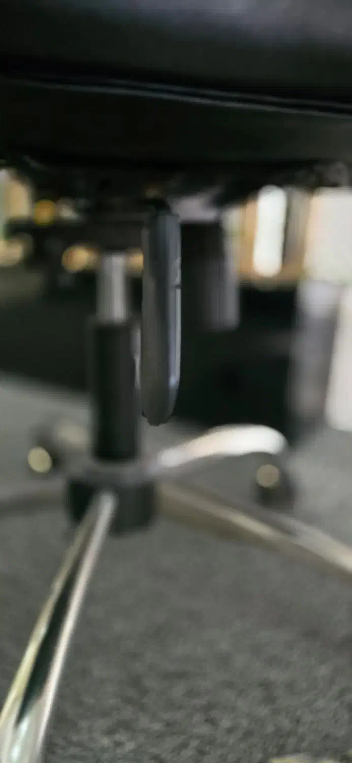 ۳عددصندلی گردون اداری نو|صندلی و نیمکت|یاسوج, |دیوار