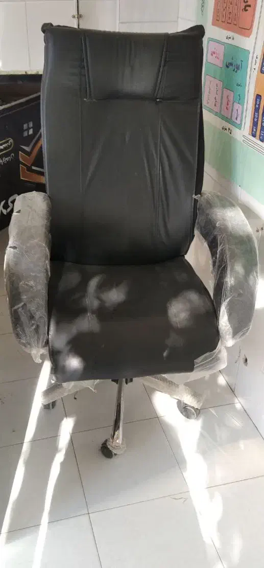 میز وصندلی اداری و صندلی|مبلمان اداری|کرمانشاه, |دیوار