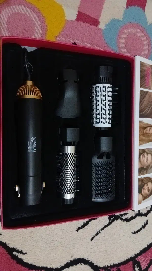 سشوار|آرایشگاه و سالن‌های زیبایی|میانه, |دیوار