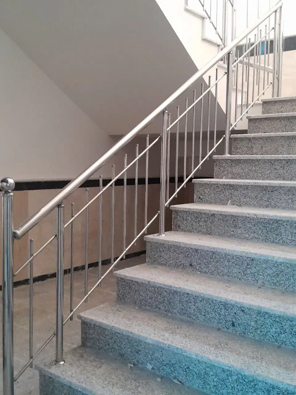 نرده استیل|خدمات پیشه و مهارت|اردبیل, |دیوار