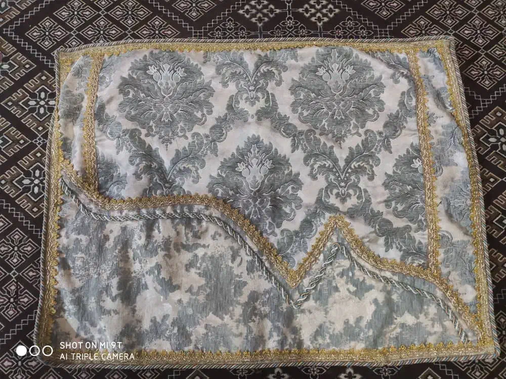 بالشت|رختخواب، بالش، پتو|زاهدان, |دیوار