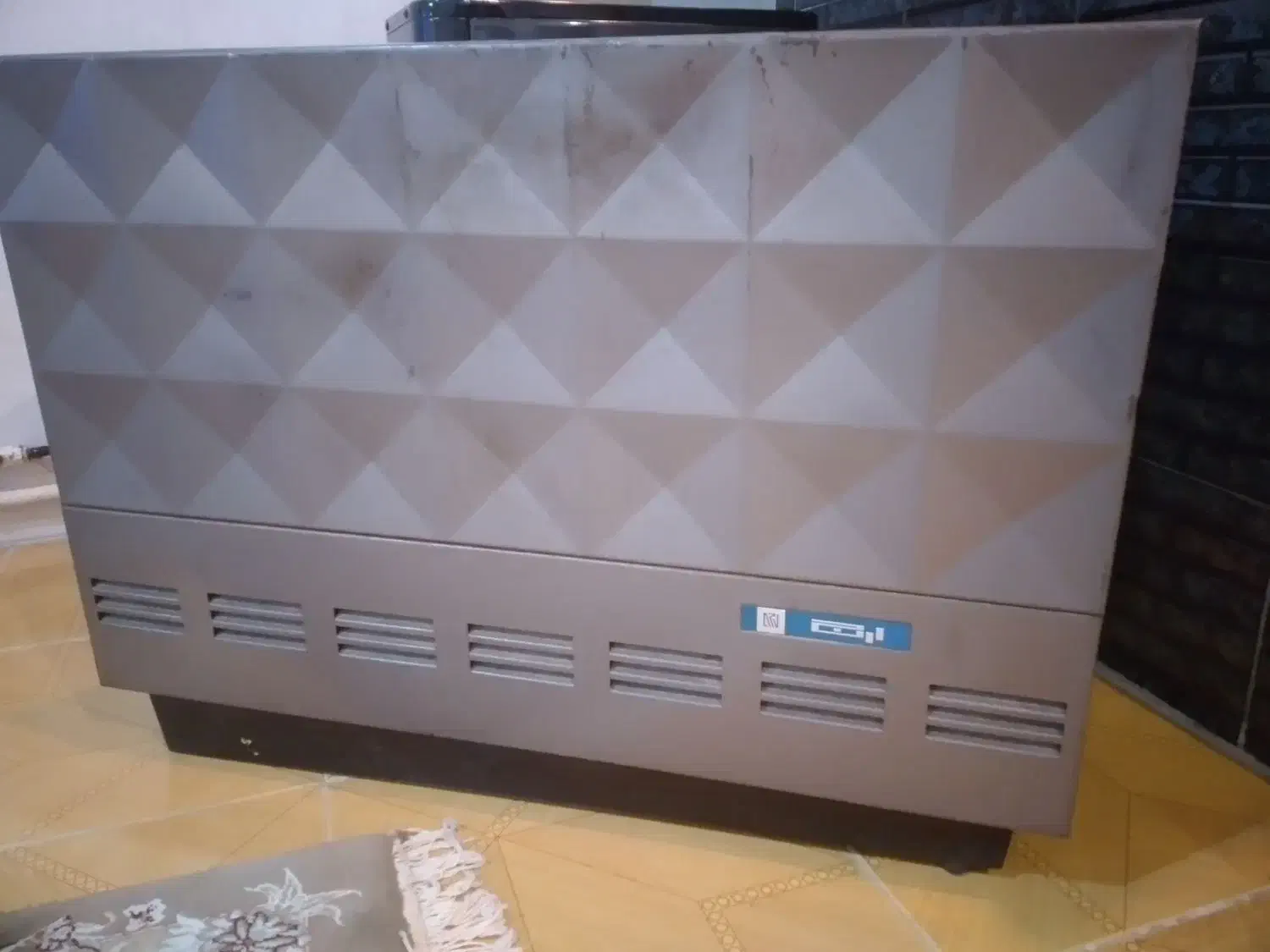 بخاری سالم   جزءیات  در تصویر مشخصه|بخاری، هیتر، شومینه|اسلام‌شهر, شهرک سعیدیه|دیوار