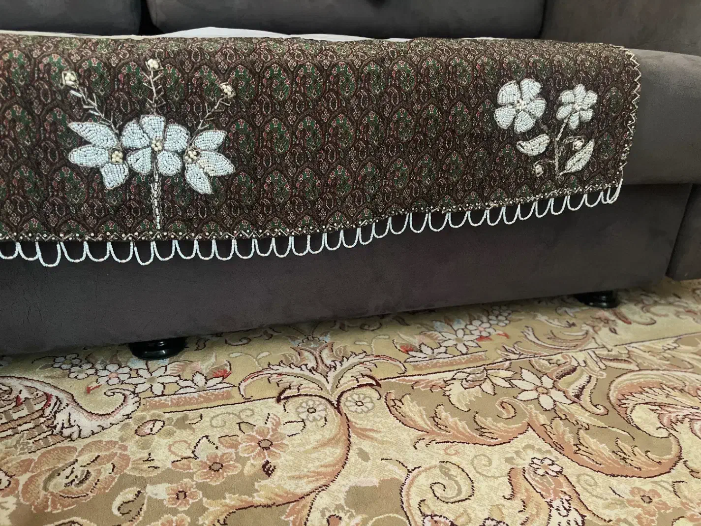 تو طاقچه ترمه|کلکسیون اشیاء عتیقه|قم, بکایی|دیوار