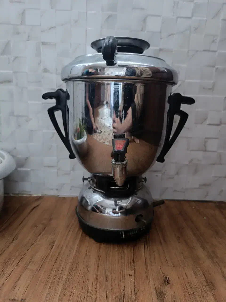 سماور گازی|سماور، چایساز، قهوهساز|اندیشه, اندیشه فاز ۵|دیوار