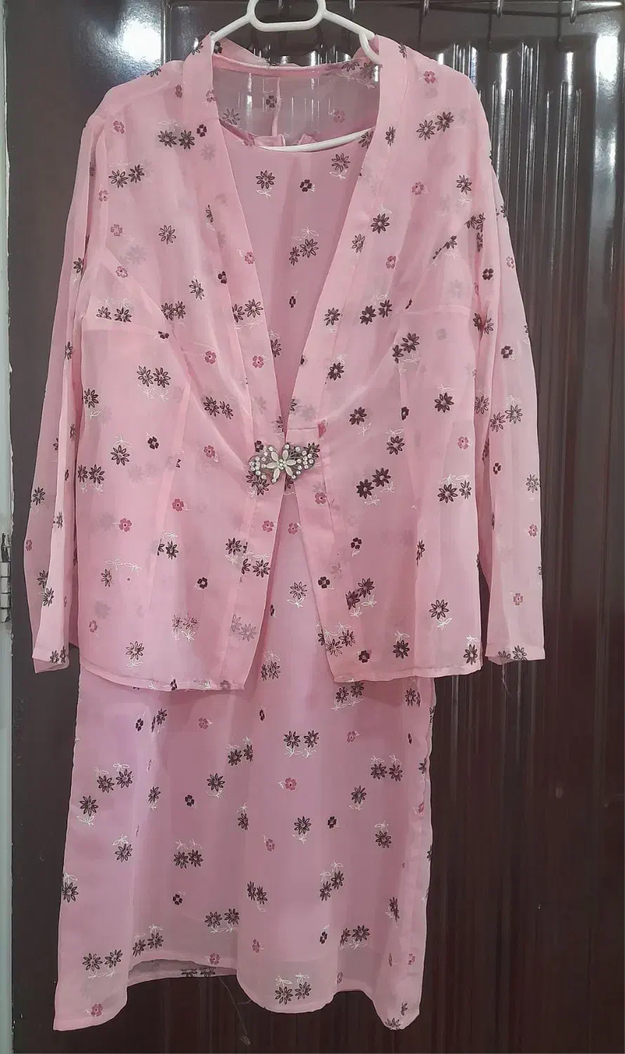 کت وسارفون درحدنو|لباس|ساوه, |دیوار