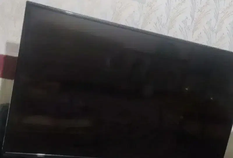 تلویزیون|تلویزیون و پروژکتور|سبزوار, قصبه غربی|دیوار