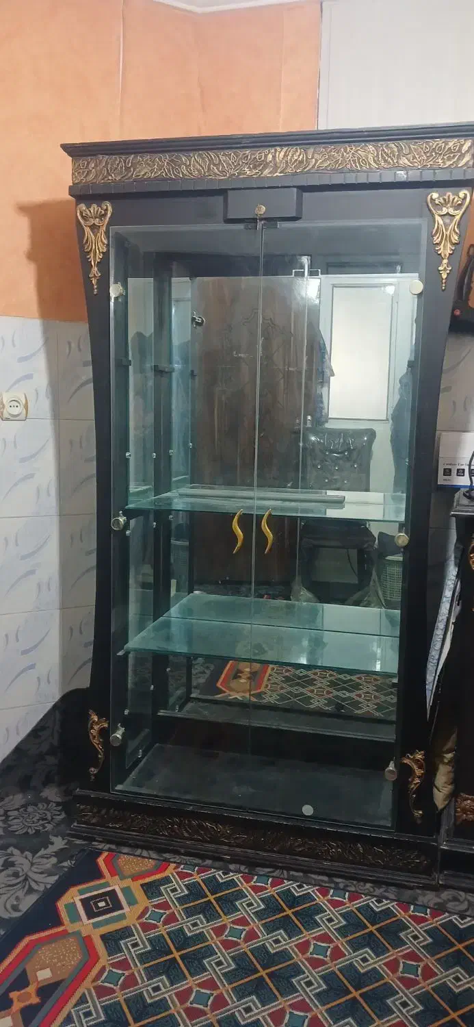 گنجه تمام چوب پشت آینه|بوفه، ویترین، کنسول|مشهد, انقلاب|دیوار