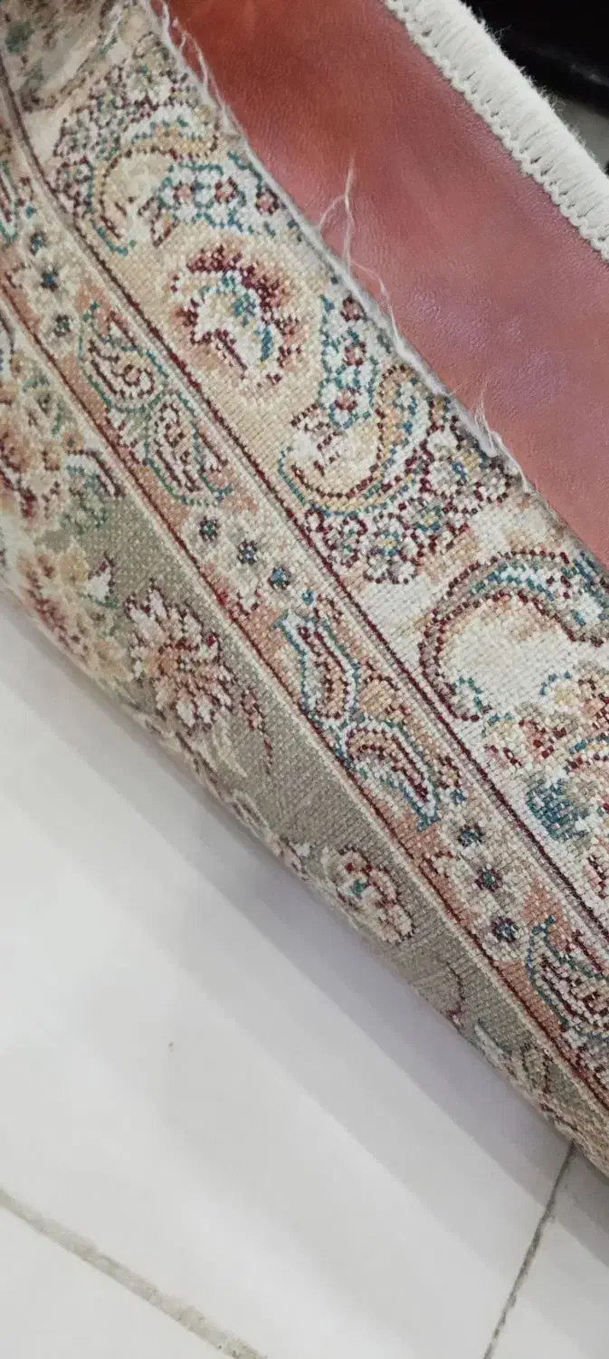 فرش 9 متری|فرش|ری, علایین|دیوار