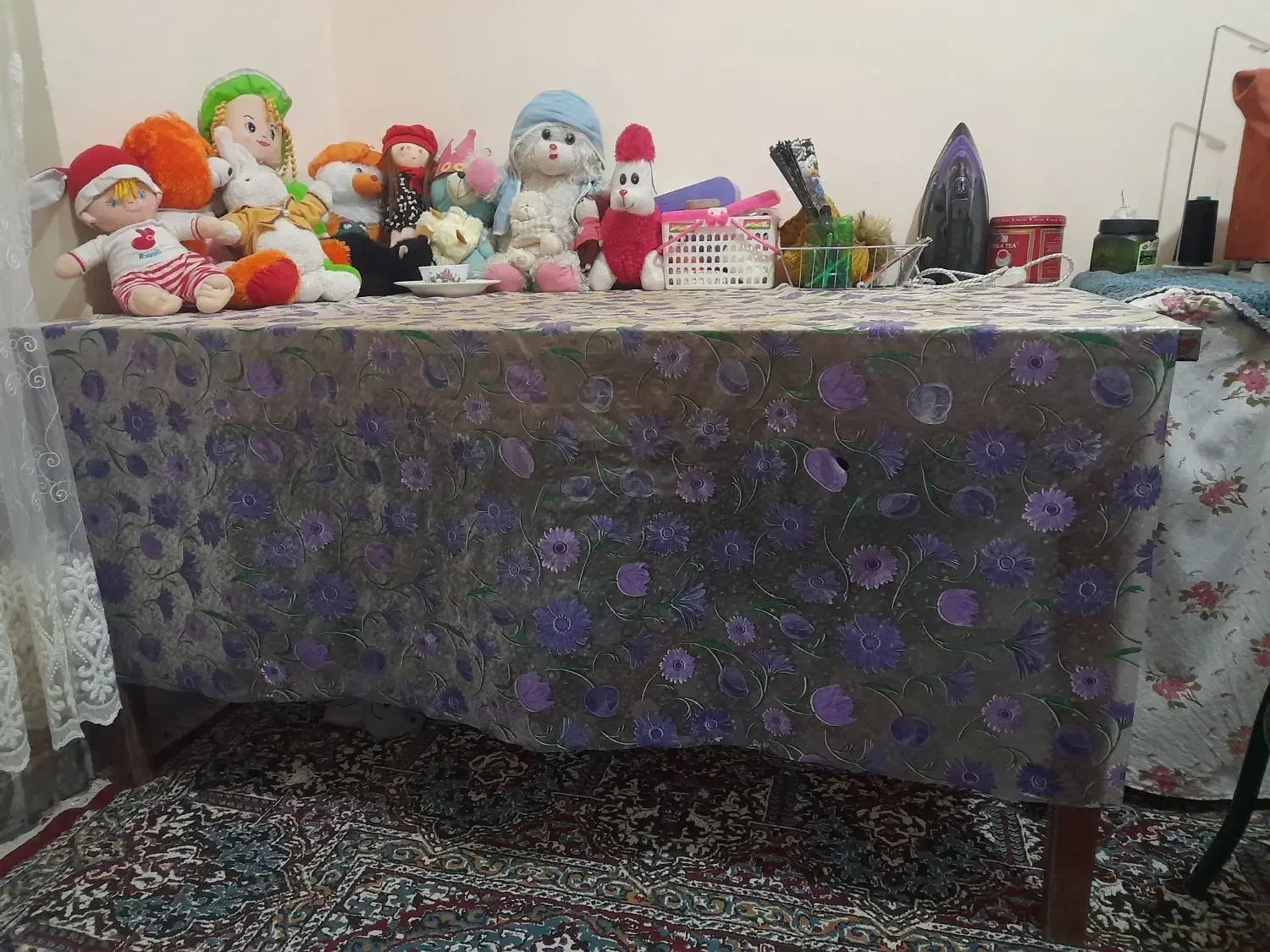 میز آهنی سالم سالم|میز و صندلی غذاخوری|رفسنجان, |دیوار