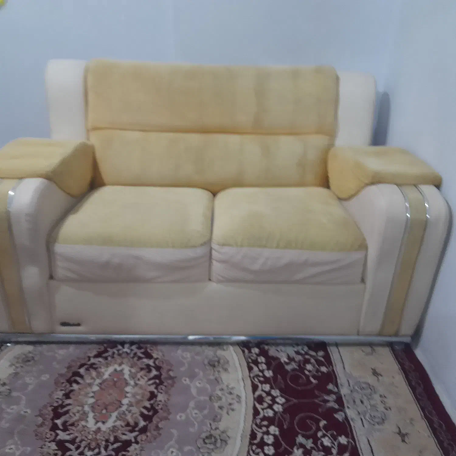 مبل راحتی فروش فوری|مبلمان خانگی و میز عسلی|کرج, کمالشهر|دیوار