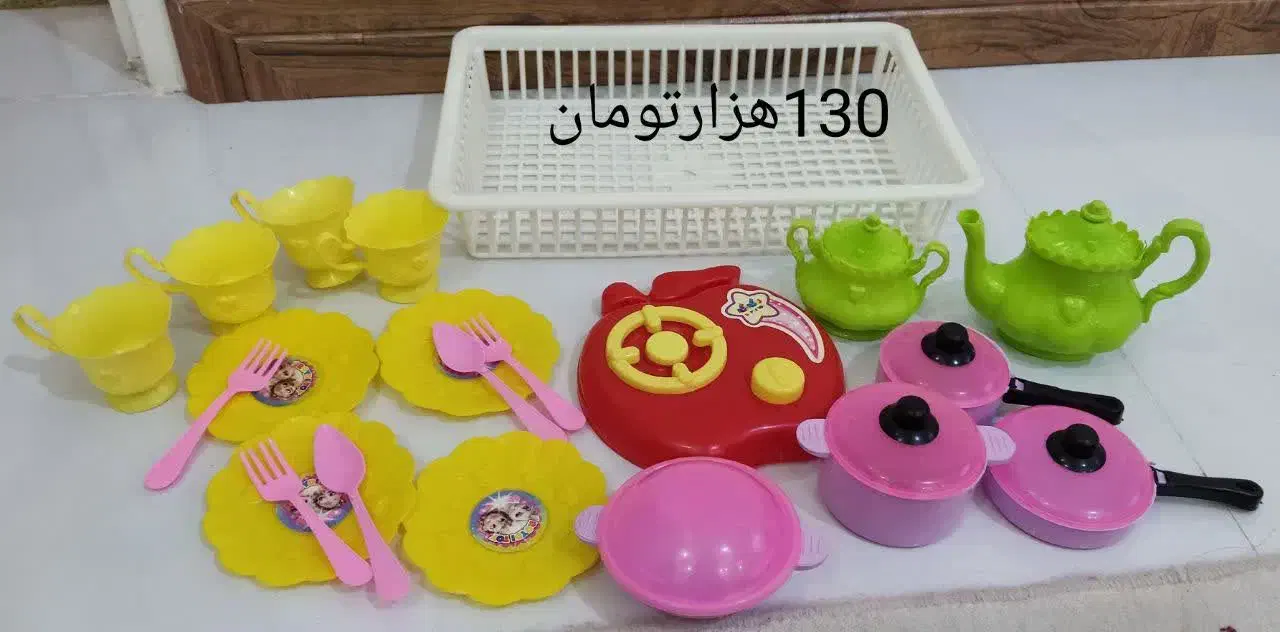 تعدادی اسباب بازی وعروسک|اسباب‌بازی بچه|قزوین, |دیوار