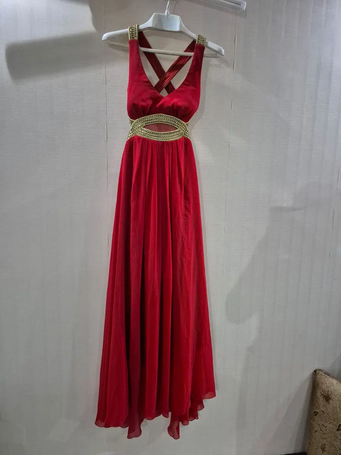 لباس مجلسی مناسب یلدا|لباس|مشهد, هفت تیر (نه دره)|دیوار