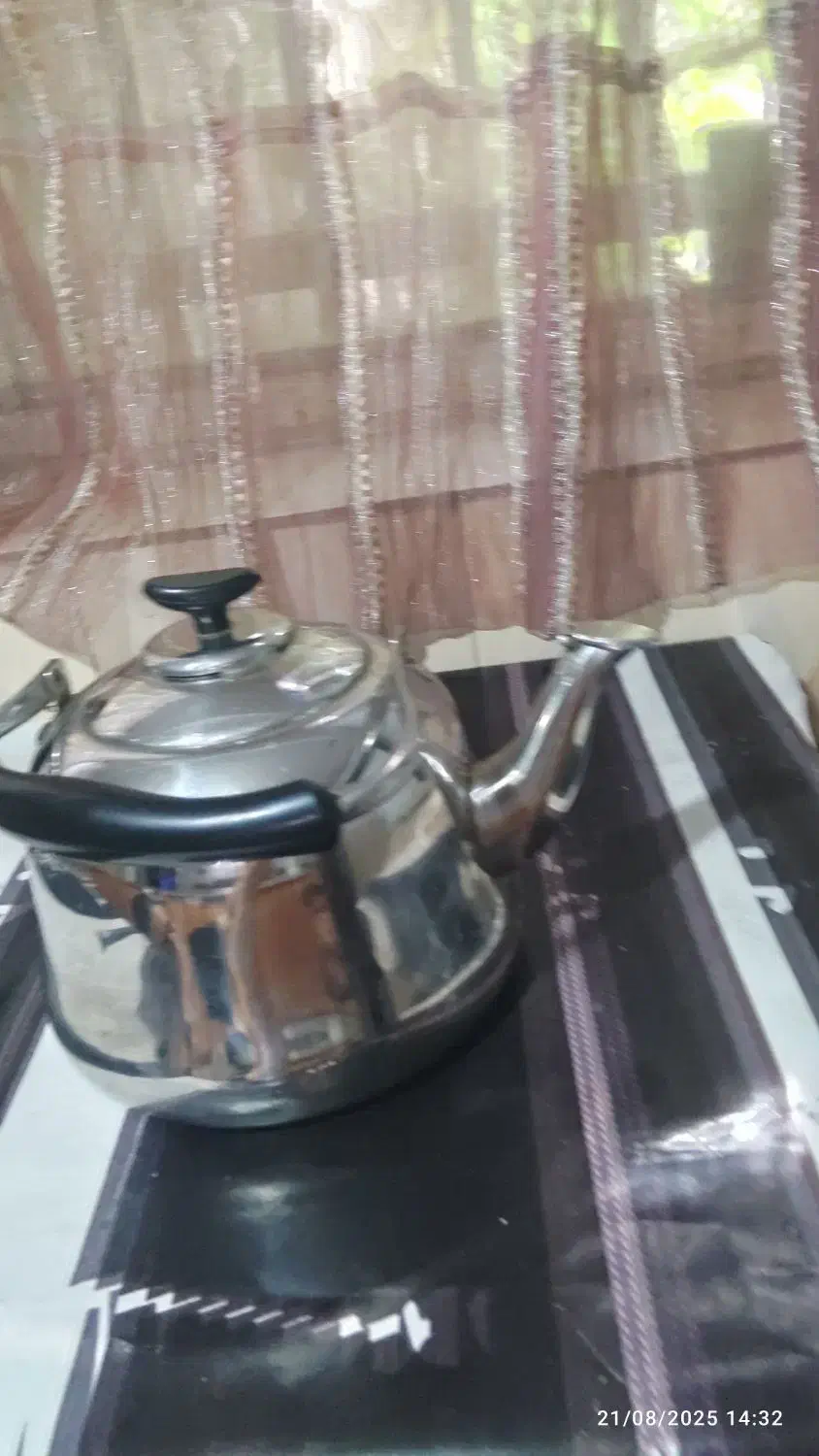 کتری استیل  در حد نو|قوری، کتری، قهوه‌ساز دستی|خان ببین, |دیوار