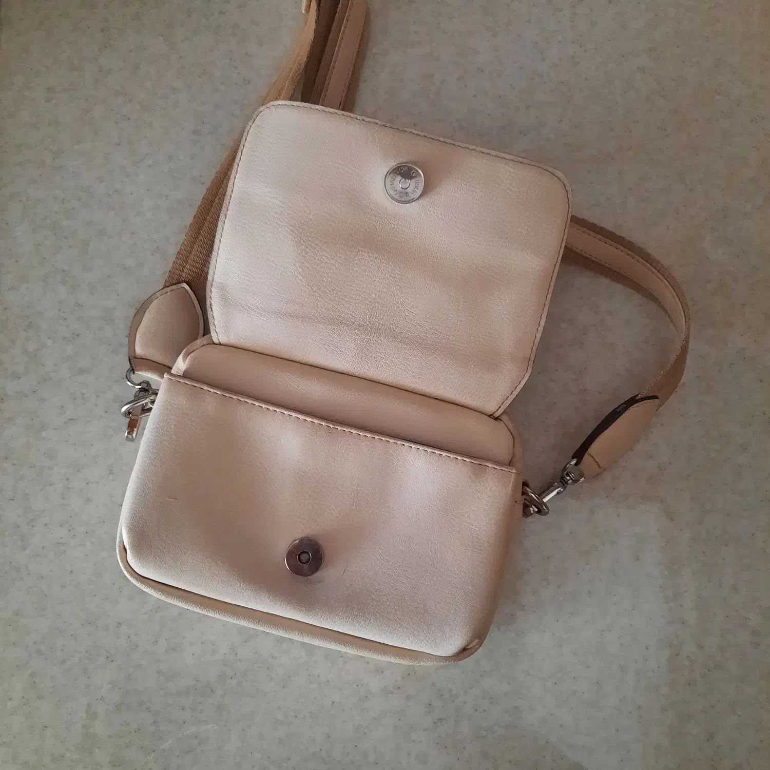 کیف دوشی و کمری تمام چرم|کیف، کفش، کمربند|تهران, مروارید شهر|دیوار