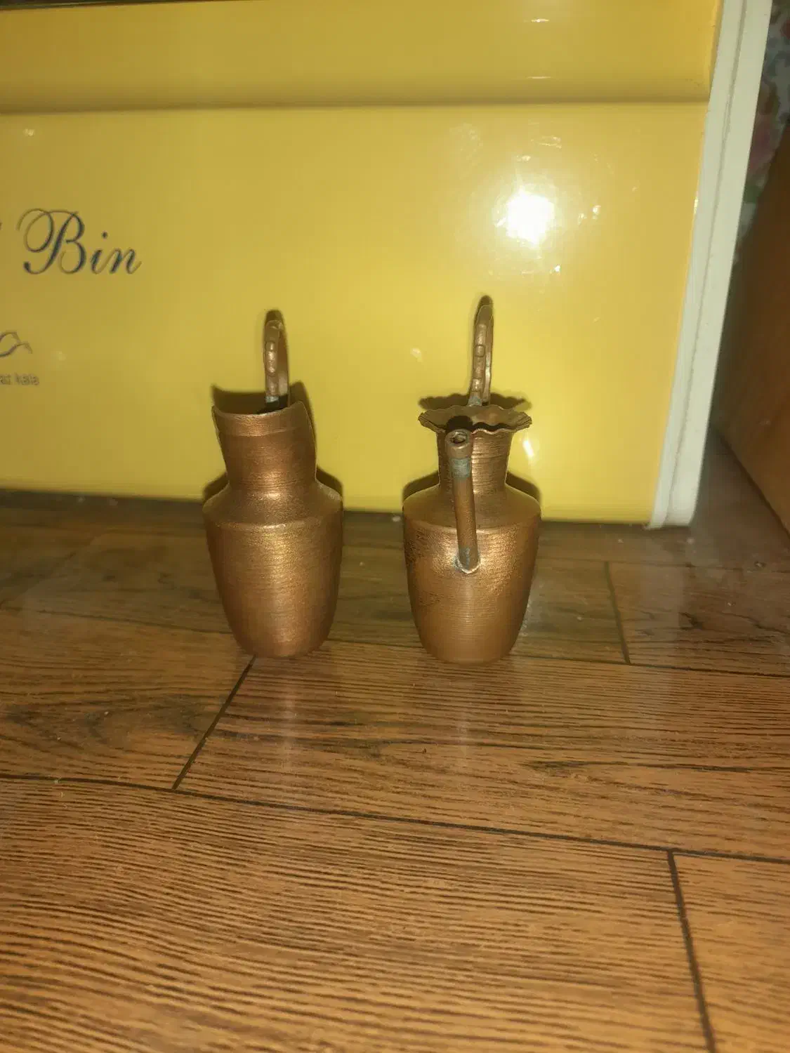 پارچ و آفتابه دکوری از جنس مفرغ یا برنز|کلکسیون اشیاء عتیقه|محمدیه-قزوین, |دیوار