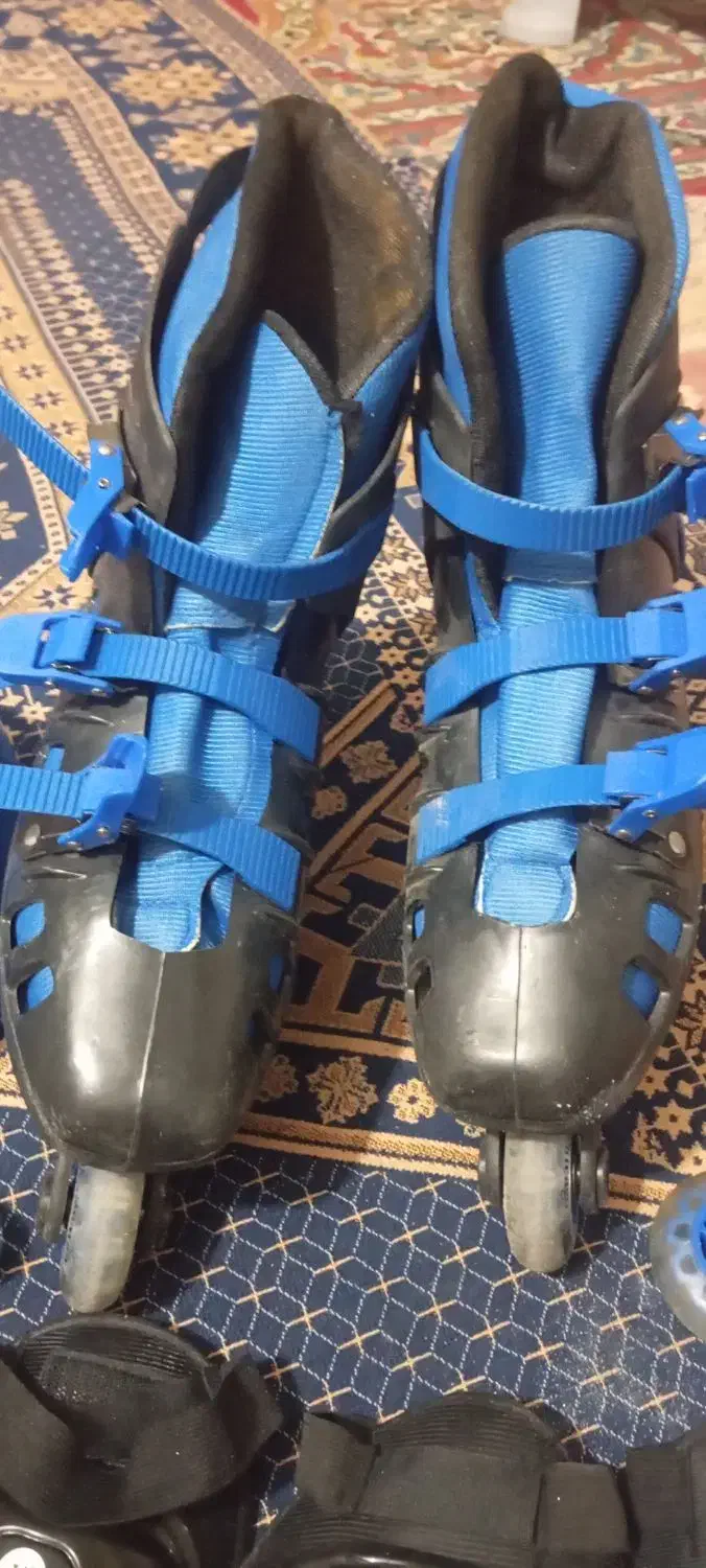 اسکیت درحد خیلی تمیز سایز 40. 41 معاوضه دارم|دوچرخه، اسکیت، اسکوتر|کرج, شهرک بنفشه|دیوار