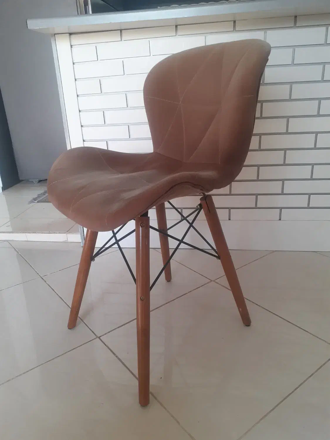 صندلی|صندلی و نیمکت|شیراز, فرگاز|دیوار