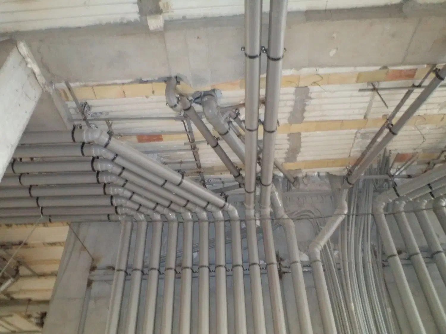 استاد کار لوله کش|استخدام معماری، عمران و ساختمانی|تهران, کوی بیمه|دیوار