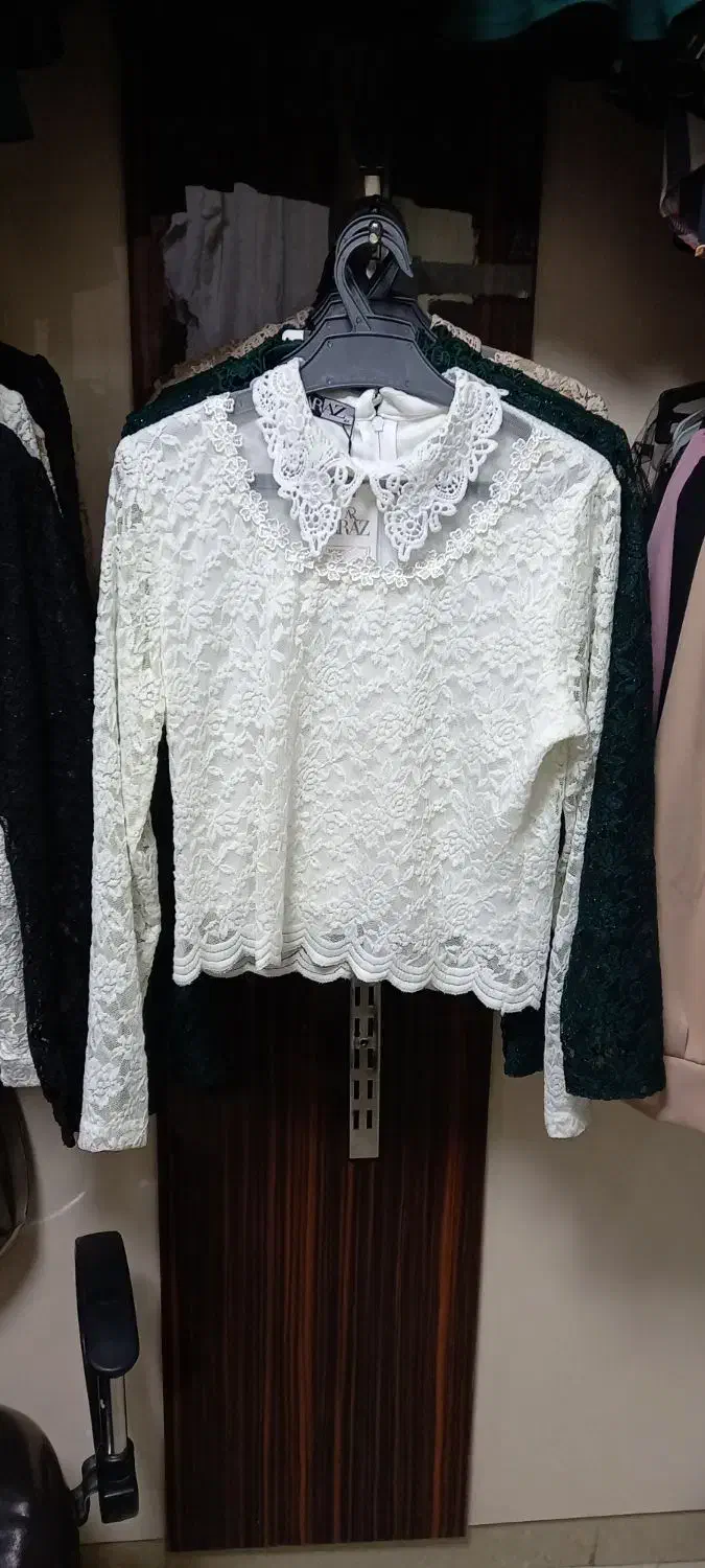 لباس مجلسی شومیز سفید شیک بادامن وسایل دیگه|لباس|قرچک, زیبا شهر|دیوار